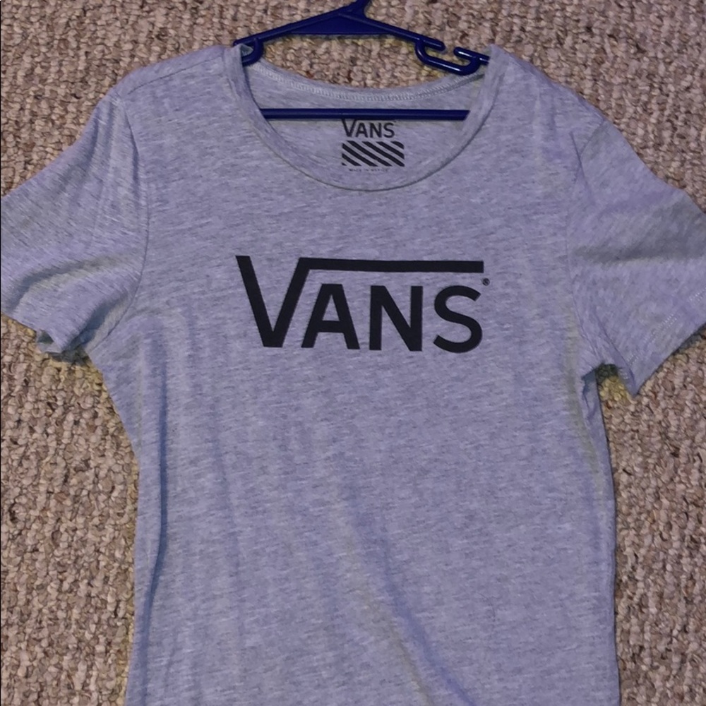 gray VANS t shirt